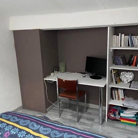Joli Duplex En Centre Ville De 40M2 Climatise Істр Екстер'єр фото