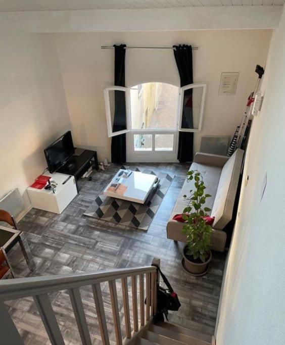 Joli Duplex En Centre Ville De 40M2 Climatise Істр Екстер'єр фото
